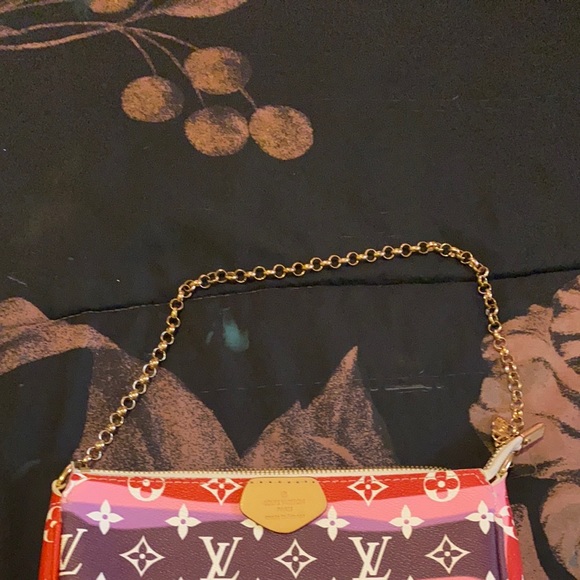 Louis Vuitton mini bag - Picture 2 of 3